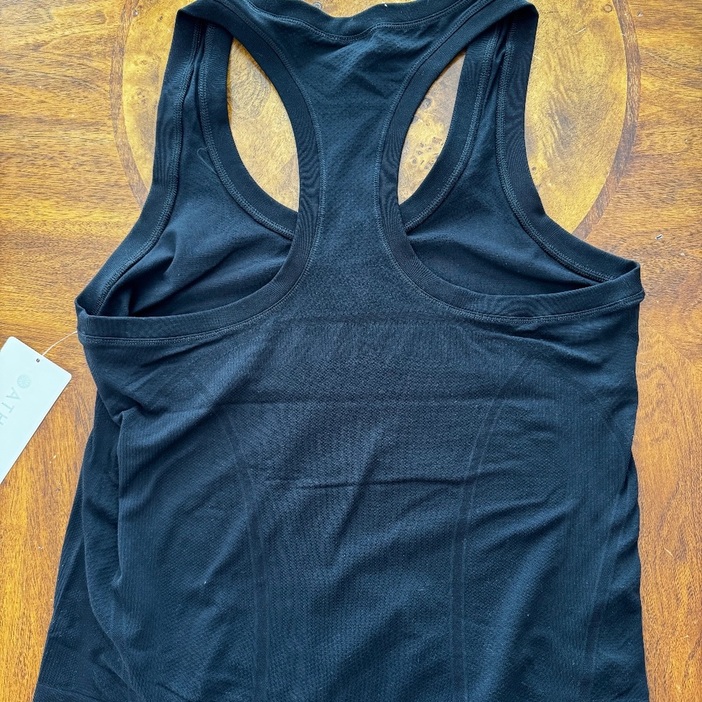 Athleta Black seamless sport tank- size L - Picture 2 of 5